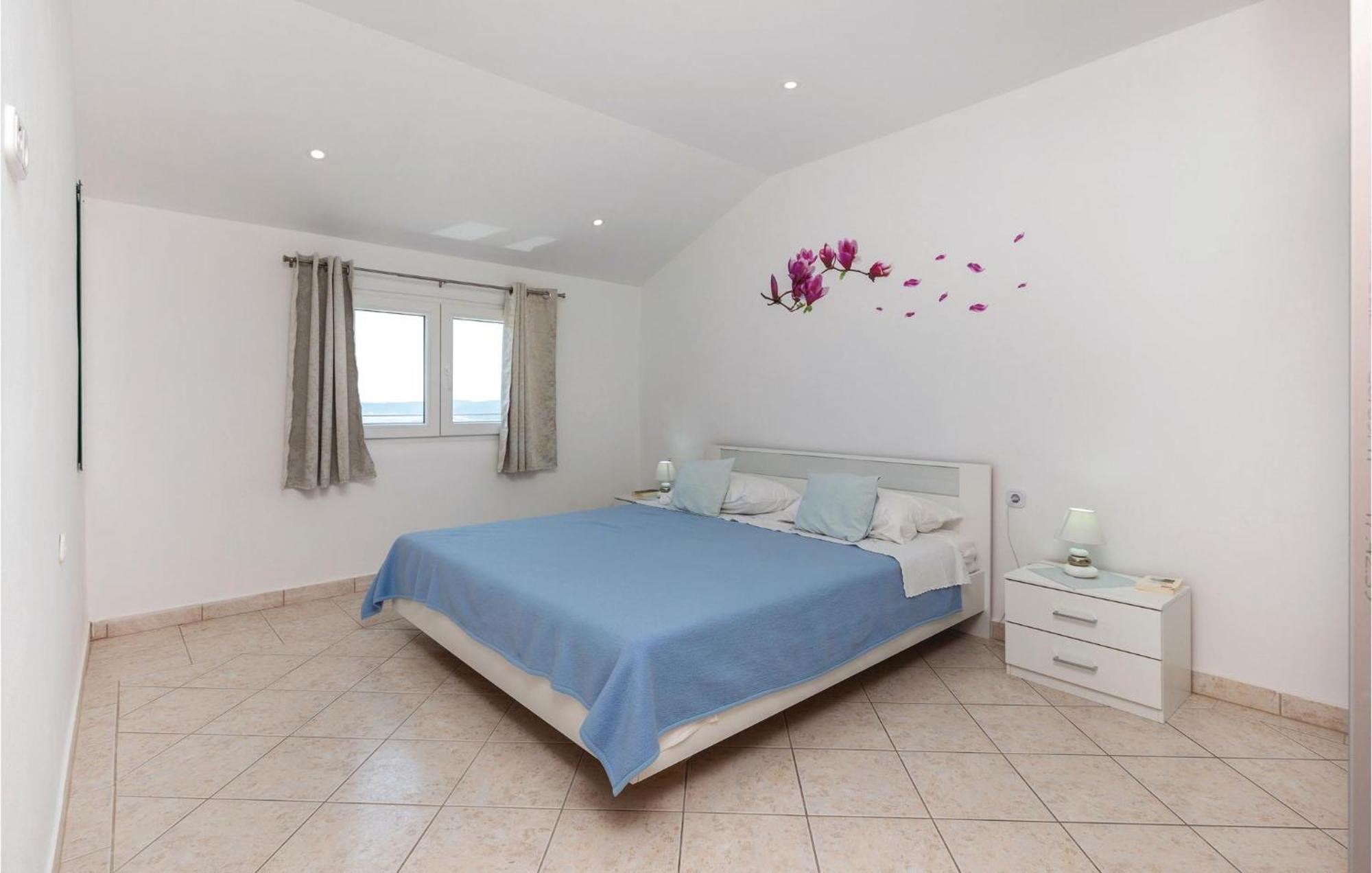 Nice Apartment In Crikvenica With Wifi エクステリア 写真